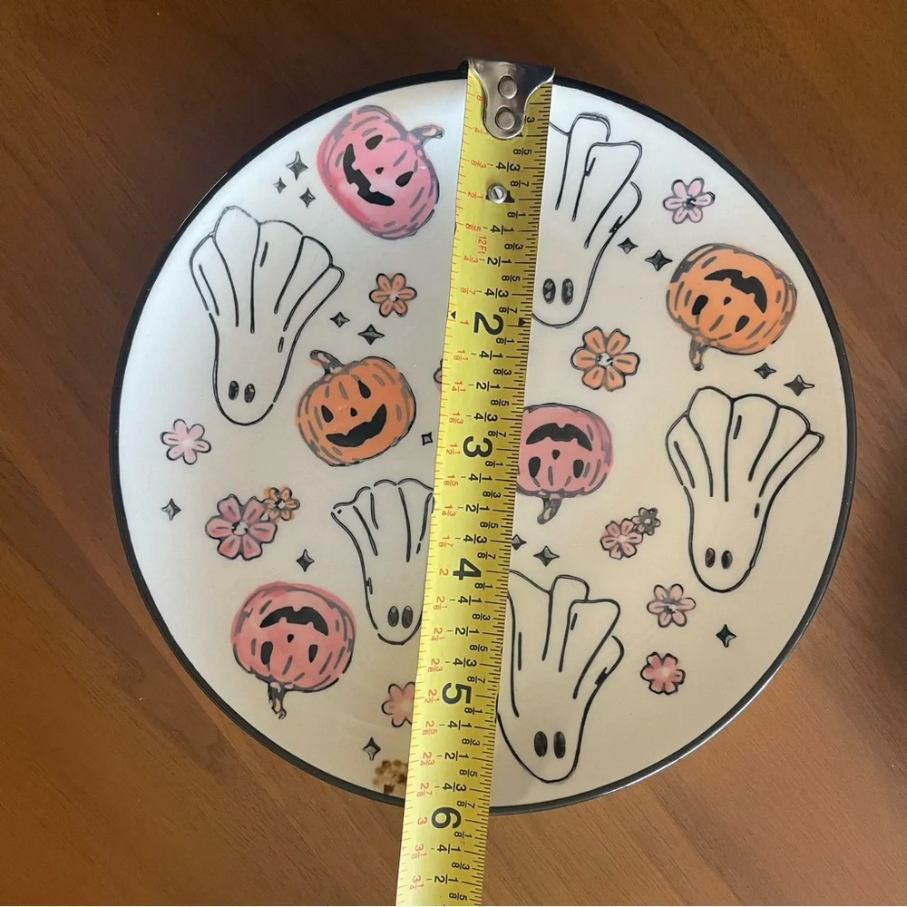 Black and White Ghost Pumpkin Dessert Appetizer Plates of 4  Halloween